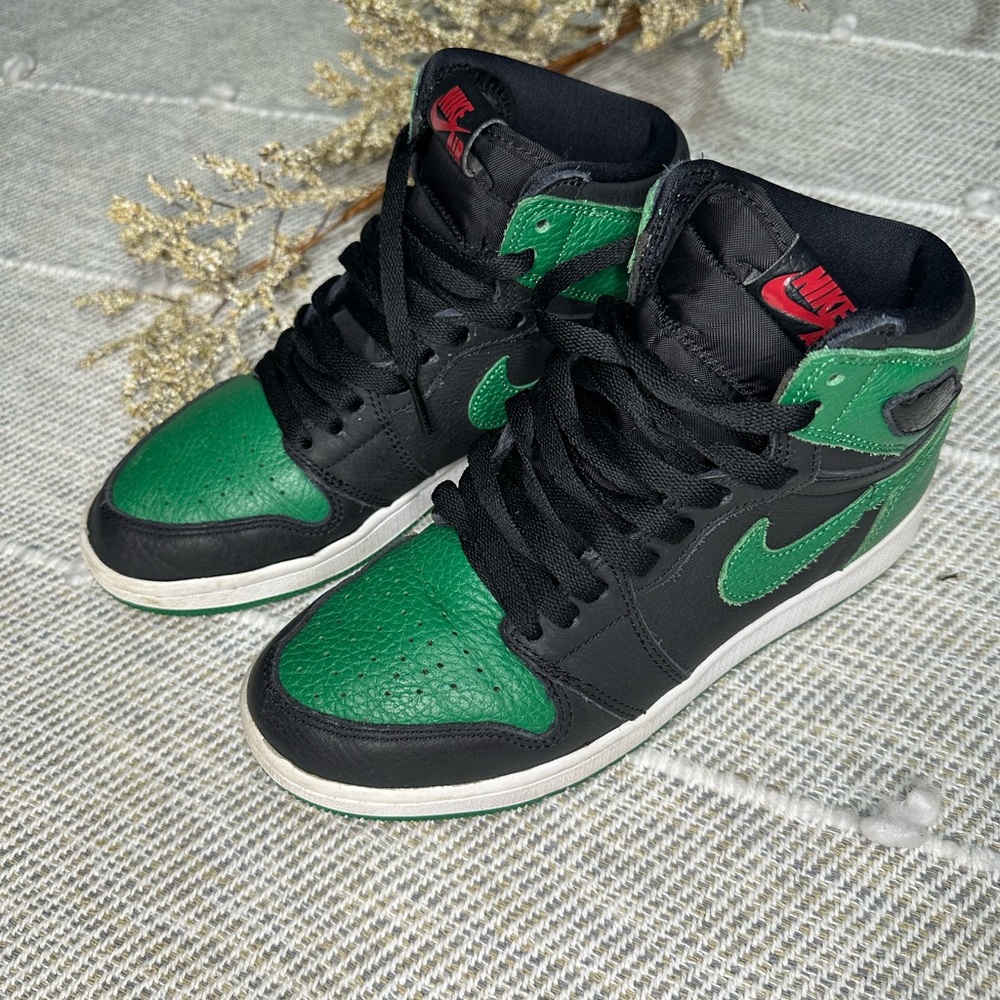 Jordan 1 Mid